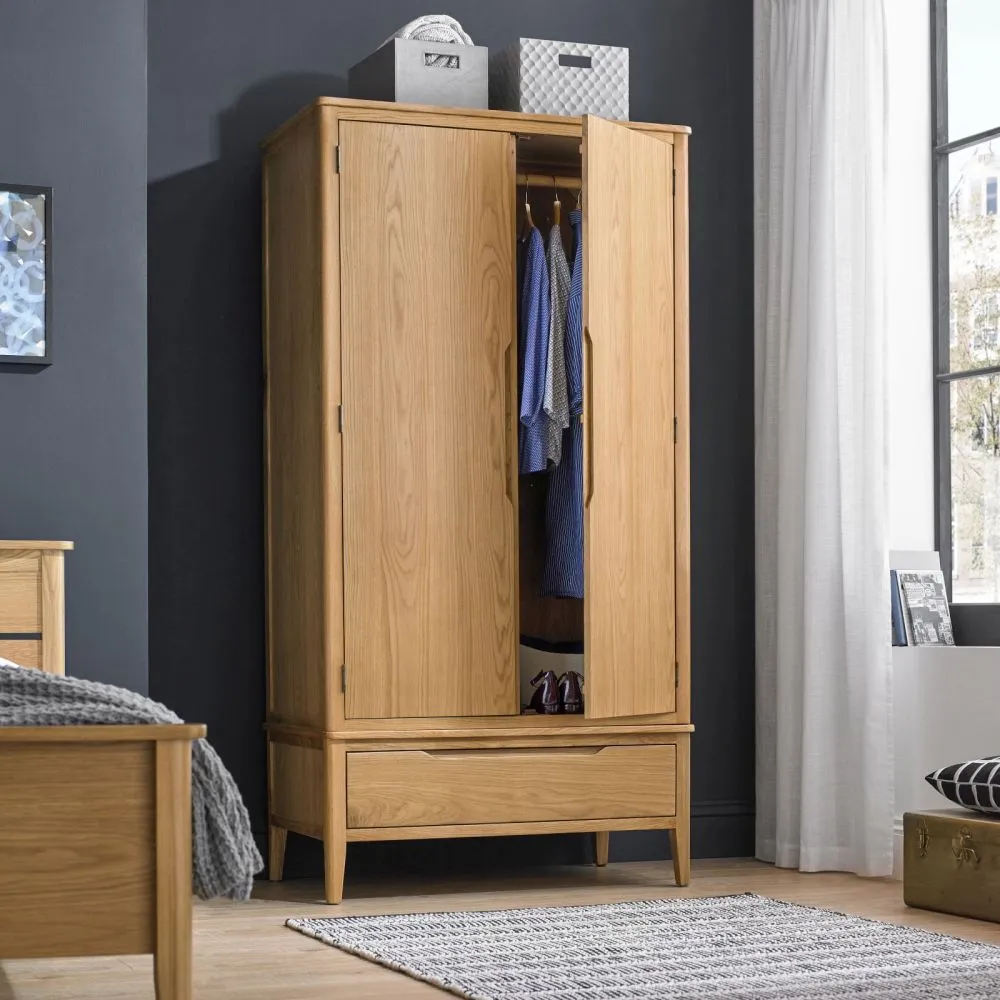 Oak Wardrobe Double Door - 1 Drawer